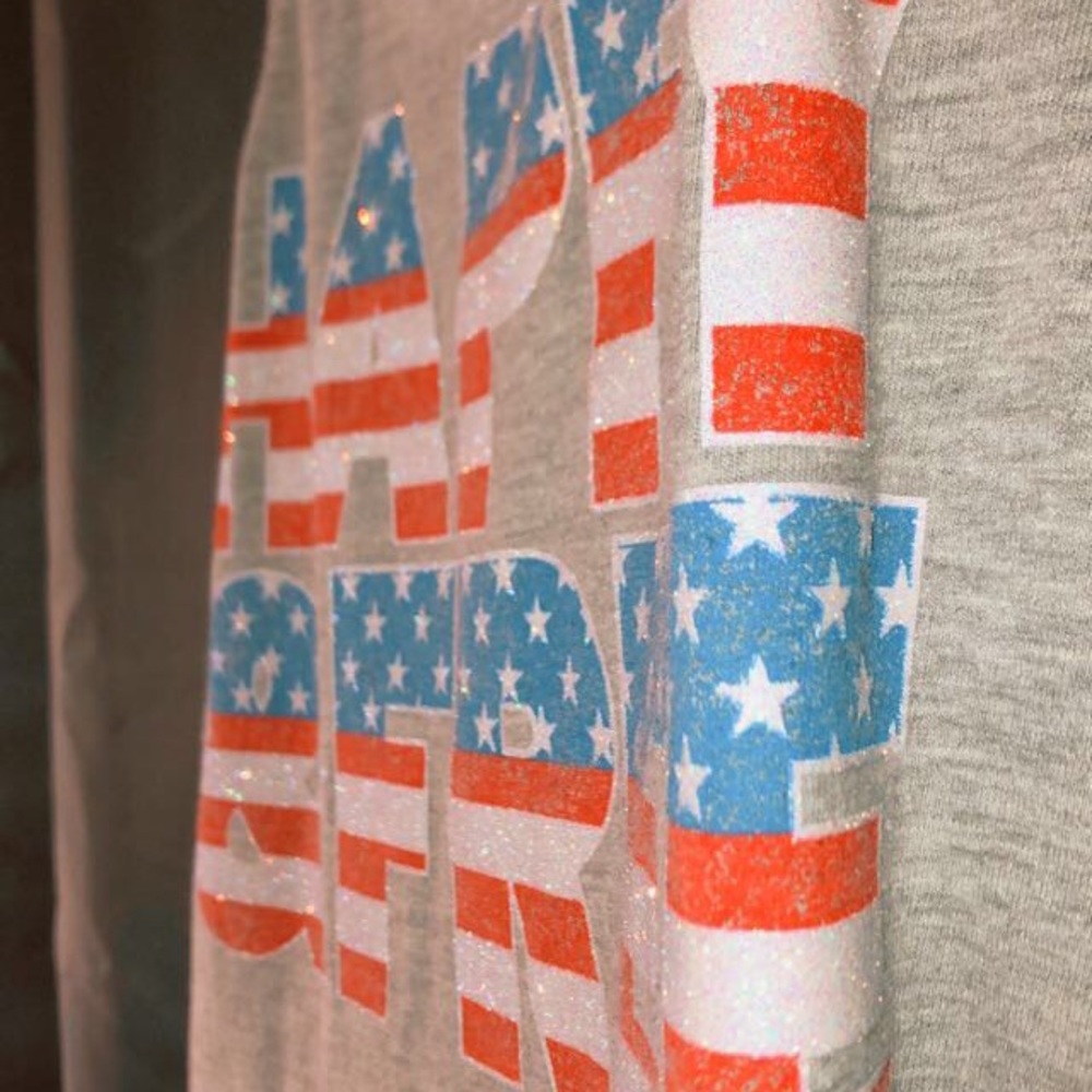 Happy and free tank top ❤️🤍💙